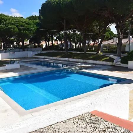 Charming With Terrace And Pool 40 M² * Albufeira